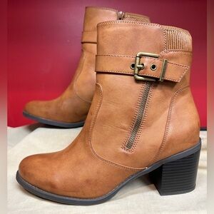 White Mountain Dark Tan Faux Leather Ankle Booties Women’s Size 10M